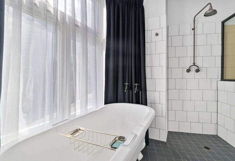 Люкс, Harry, Ascend Hotel Collection
