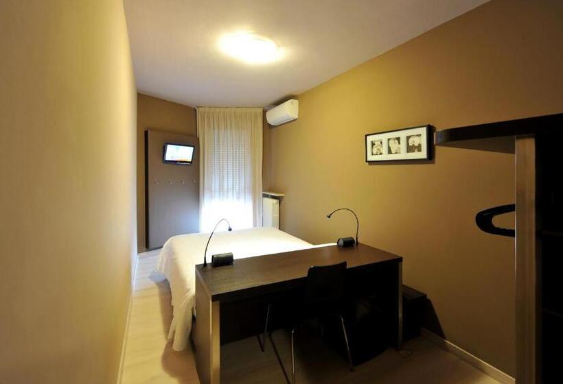 اتاق استاندارد با بالکن, M14 Hotel & Spa