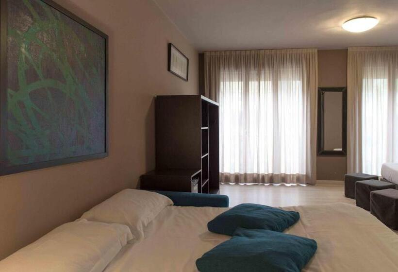 اتاق خانوادگی, M14 Hotel & Spa