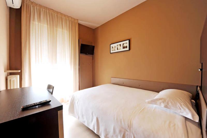 اتاق استاندارد یک نفره, M14 Hotel & Spa