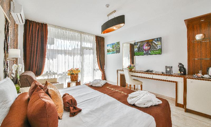 Семейный Номер Deluxe, Prestige Deluxe Hotel Aquapark Club   All Inclusive