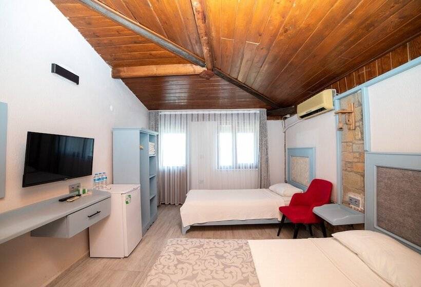 Номер Стандарт Трехместный, Yakamoz Otel