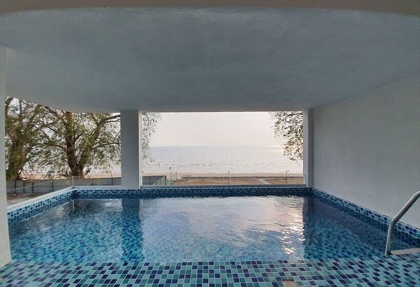 سوییت جونیور, Pacific Regency Beach Resort Port Dickson