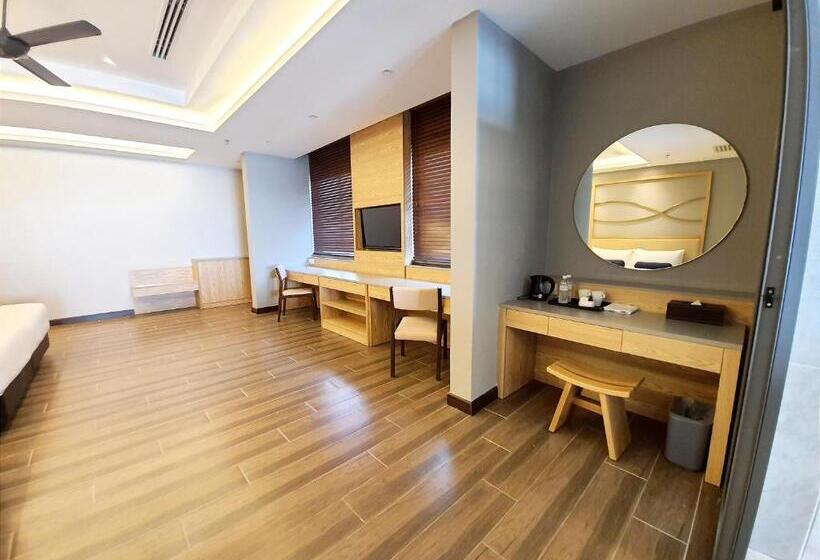 سوییت جونیور, Pacific Regency Beach Resort Port Dickson