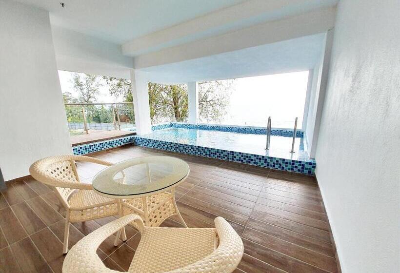 سوییت جونیور, Pacific Regency Beach Resort Port Dickson