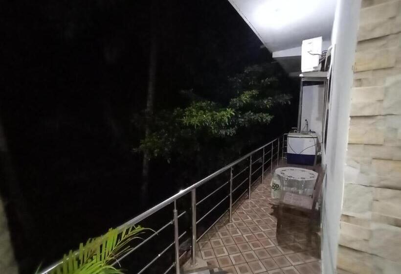 Номер Стандарт с Балконом, Jerone S Home Stay