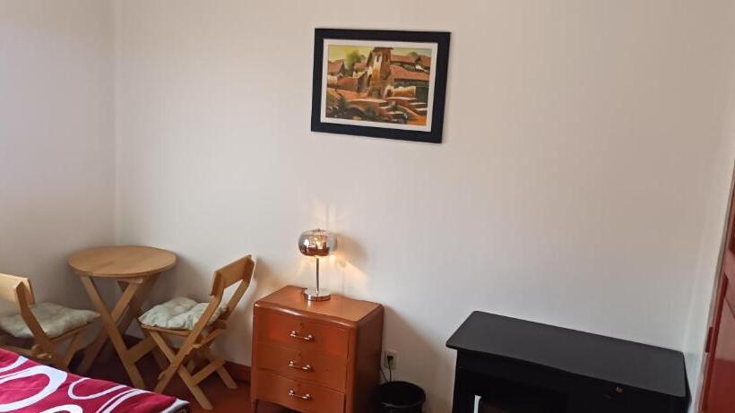غرفة قياسية مزوَّدة بشُرفة, Sk Hostal