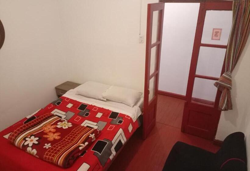 غرفة قياسية, Sk Hostal