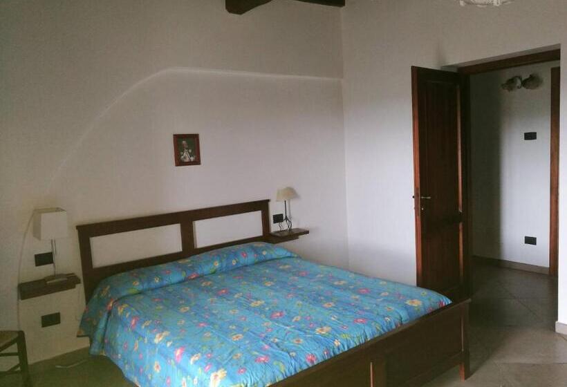 스탠다드 트리플 룸, Room In Guest Room   Triple Room In Amazing Context