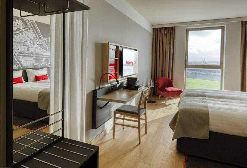 Номер Superior, Intercityhotel Amsterdam Schiphol Airport