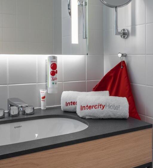 Номер Superior, Intercityhotel Amsterdam Schiphol Airport