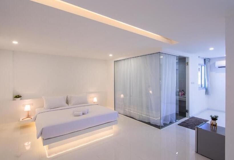 디럭스 패밀리 룸, Thewhitehotel By Charoensri   Sha Extra Plus