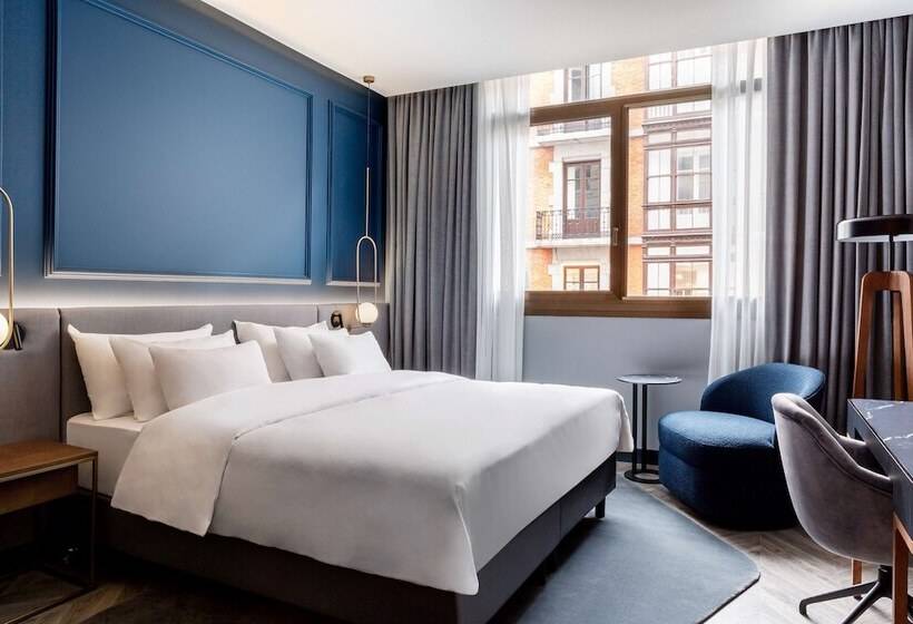Номер Superior, Radisson Collection Bilbao