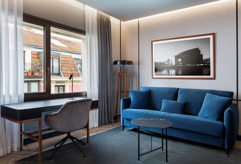 Полулюкс, Radisson Collection Bilbao