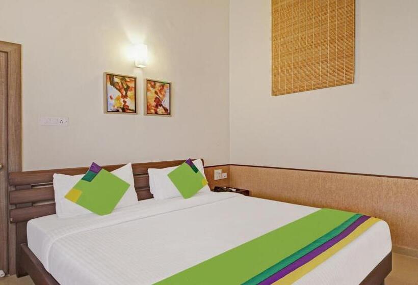 Президентский Люкс, Golden Landmark Green Valley Beach Resort