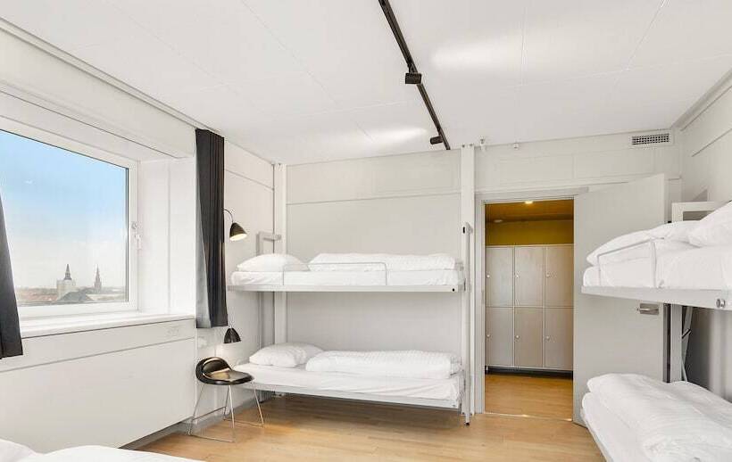 Кровать в Общей Комнате, Danhostel Copenhagen City & Apartments