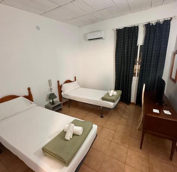 Номер Стандарт Совместная Ванная, Hostal San Felipe