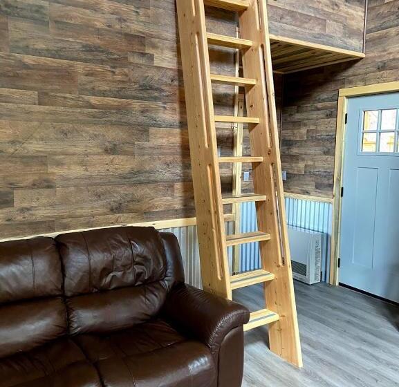 בית, 2 חדרי שינה, Ridgewalk Treehouse
