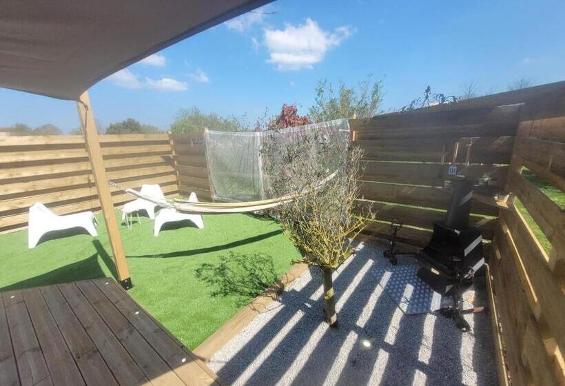 Дом 2 Спальни, Domaine Les Bois Flottes Dans Maison De Charme Au Bord De Mer Et Proche De Cabourg