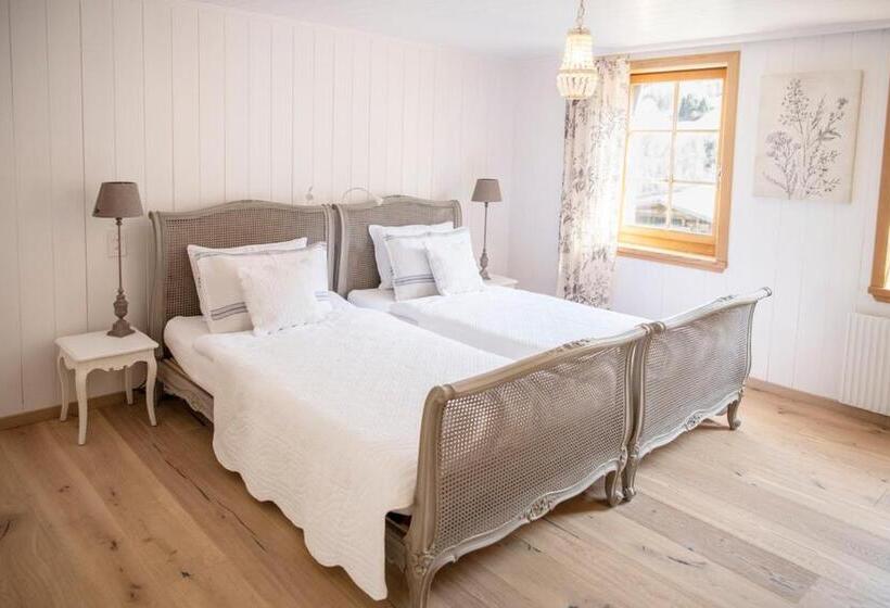 Номер Deluxe, Casa Pasch   Boutique Bed And Breakfast In Cumpadials