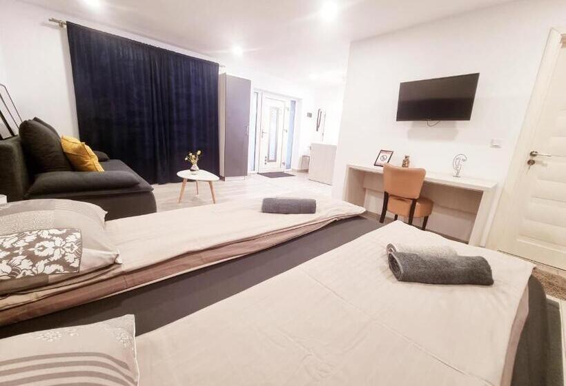 带露台的标准工作室, Marcos Apartments Victoriei   Self Check In