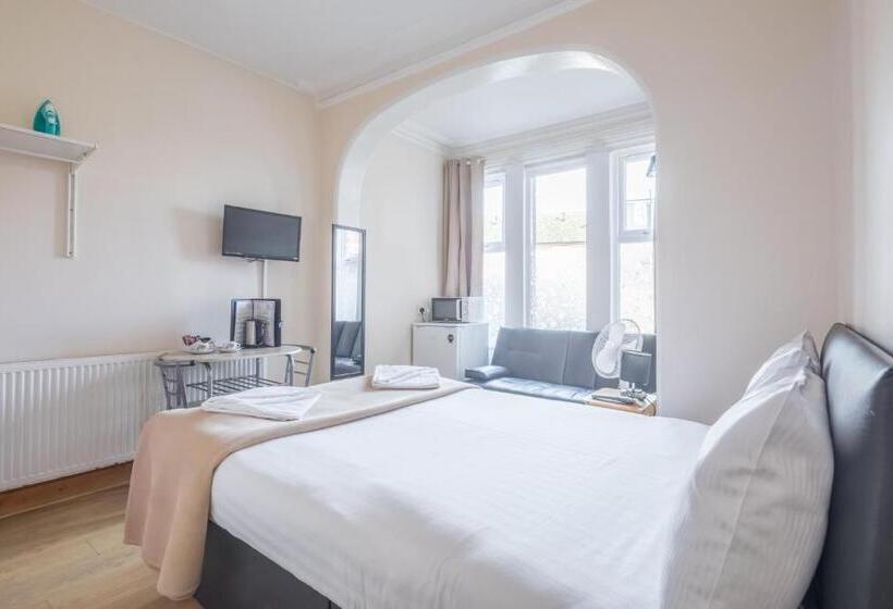 Quarto Economy, Rasa Sayang House   Self Check In Guesthouse