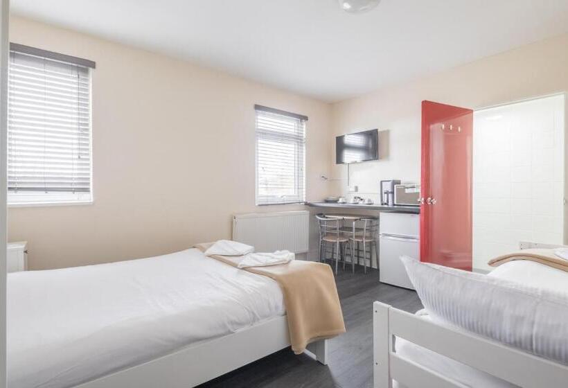 Quarto Economy, Rasa Sayang House   Self Check In Guesthouse