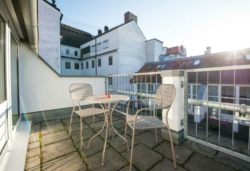 Номер Стандарт с Террасой, Wombat S City Hostel Munich Hauptbahnhof