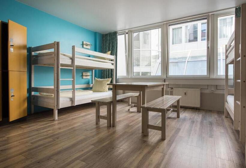 Кровать в Общей Комнате, Wombat S City Hostel Munich Hauptbahnhof