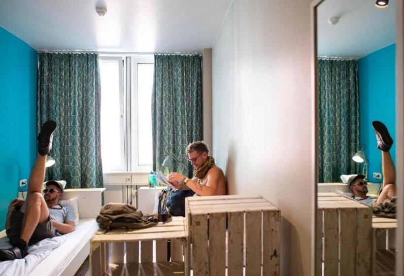 Номер Стандарт, Wombat S City Hostel Munich Hauptbahnhof