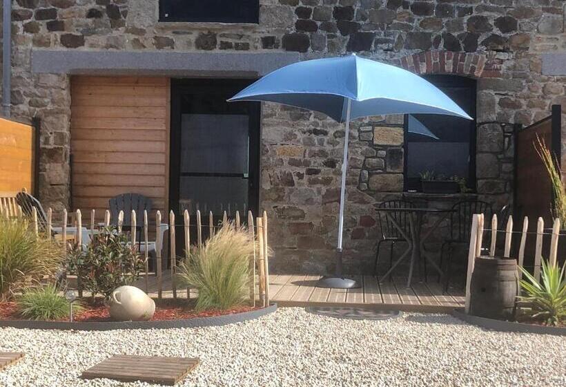 اتاق خانوادگی, Le Clos De La Morière