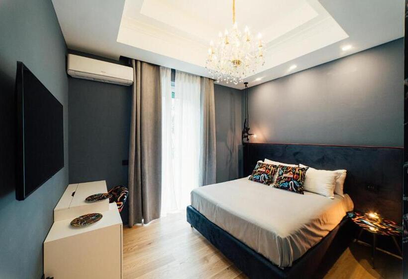اتاق استاندارد با بالکن, Aron Only Suites Bed And Breakfast