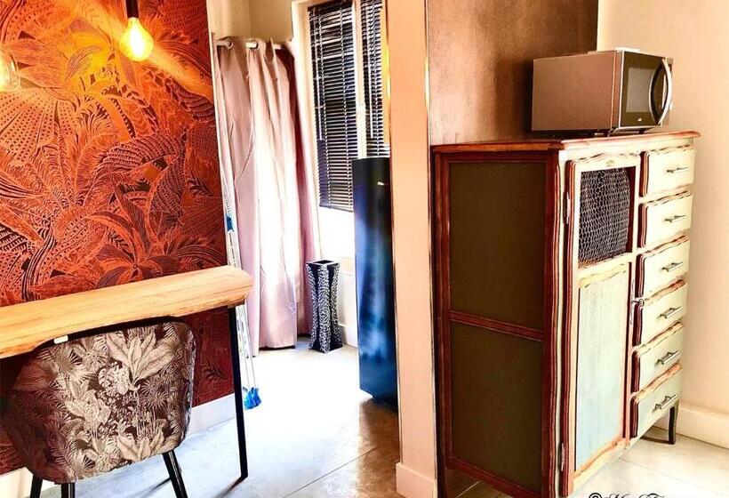 Apartamento Superior 1 Dormitório, Le Dupe