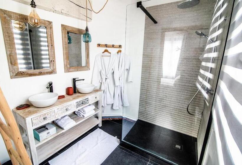 Quarto Estandar, Le Dupe
