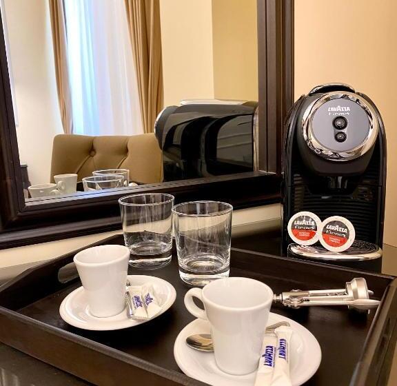 اتاق سوپریور با تخت بزرگ, Venetian Bucharest