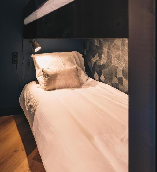 Quarto Quádruplo Premium, Lvm Stays