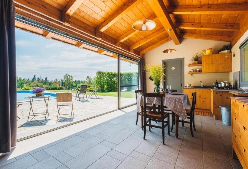 Номер Стандарт Вид на Бассейн, Il Casotto Nelle Langhe
