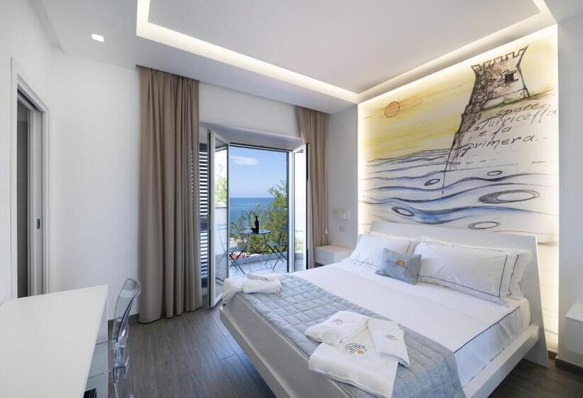 Quarto Deluxe Vista Mar com Sacada, Mbaccimari B&b