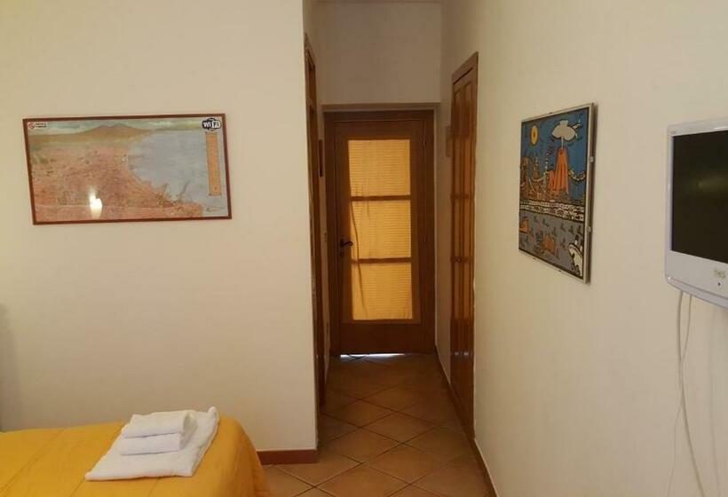 Chambre Standard, Bed And Breakfast I Vicoletti Di Napoli