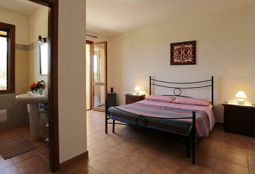 Номер Стандарт с Балконом, Bed And Breakfast Le Camelie