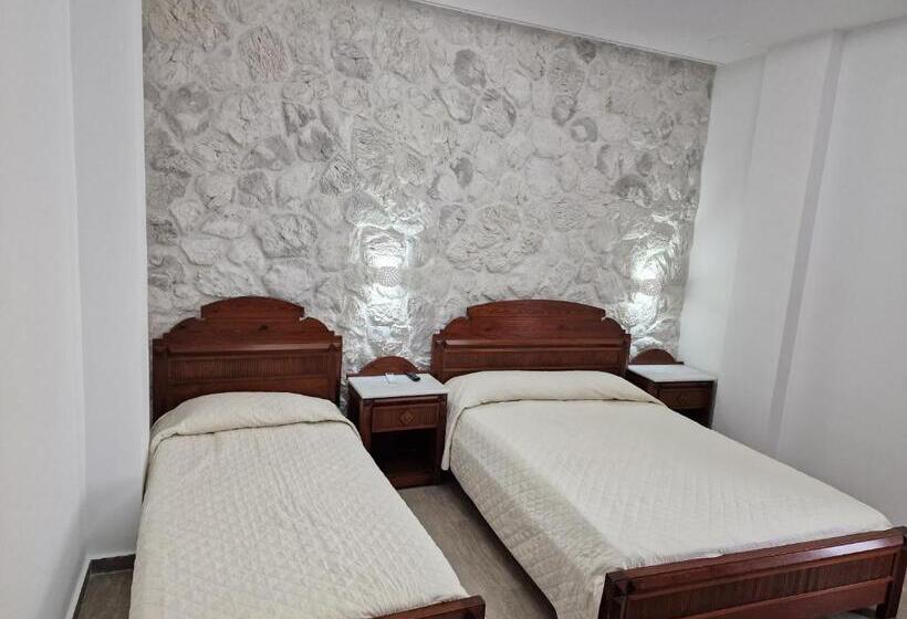 Номер Стандарт Трехместный, Emmanouela Studios & Villas