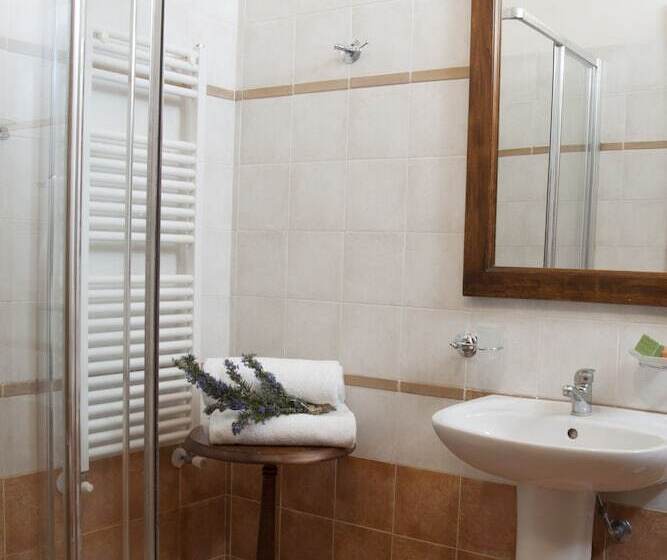Апартаменты 3 Спальни, Croce Di Bibbiano