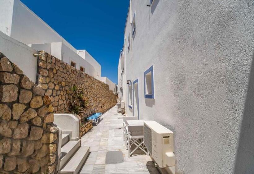 4인용 스탠다드 룸, Stavros Villas