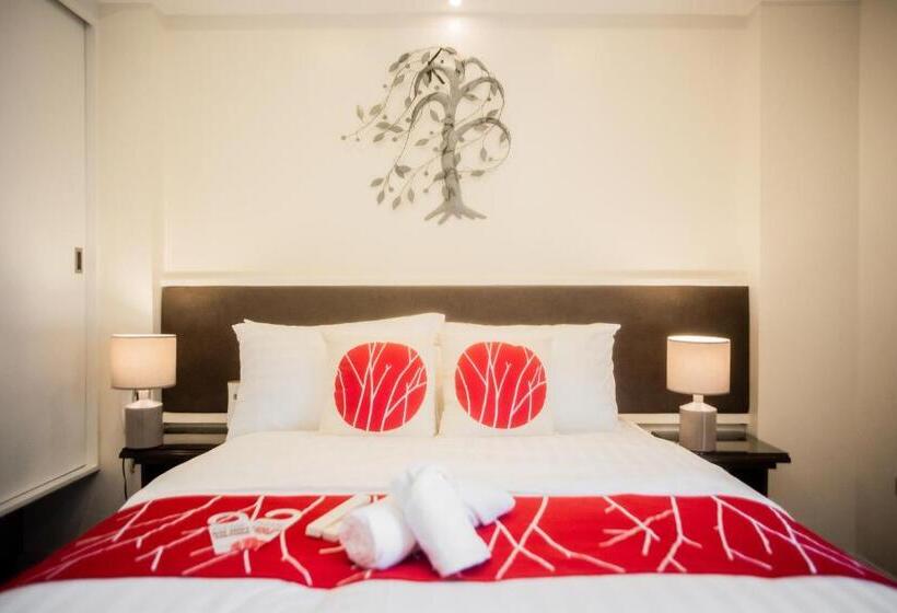 Номер Стандарт с Балконом, Khotel Pasay