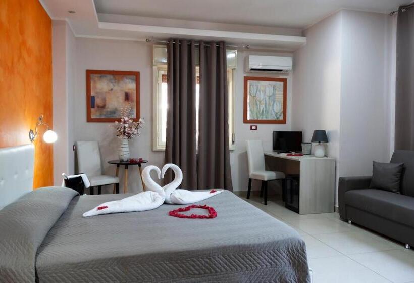 Четырехместный Номер Deluxe, Mg Palace Hotel Costa Del Sole