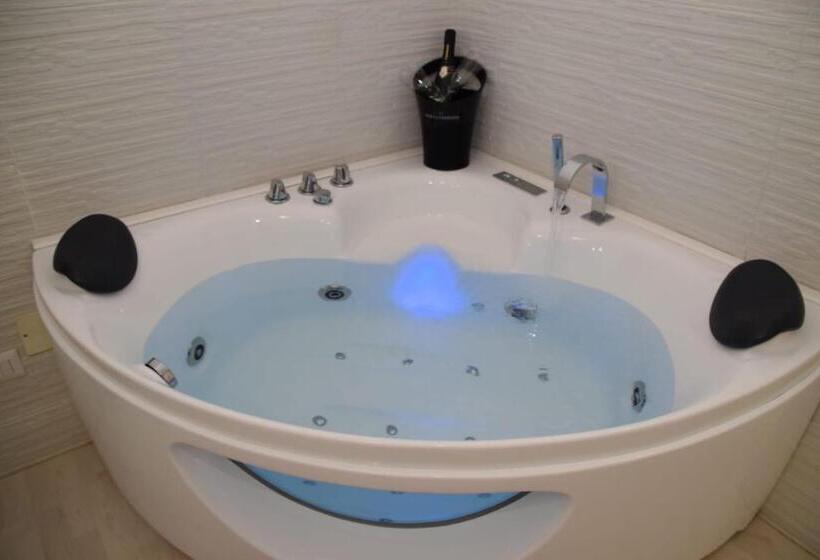 اتاق استاندارد با وان آب گرم, B&b Sweet Suite Dreams