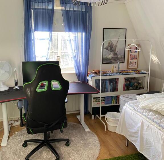Вилла 3 Спальни, Dr åsa Kallfors Järna Bed & Breakfast