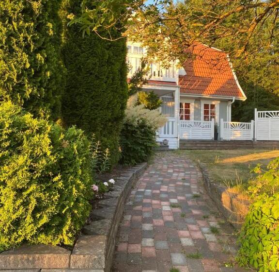 Апартаменты 1 Спальня Вид на Сад, Dr åsa Kallfors Järna Bed & Breakfast