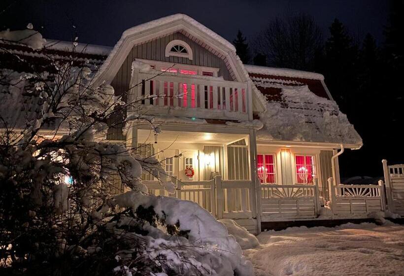 Бунгало Стандарт, Dr åsa Kallfors Järna Bed & Breakfast