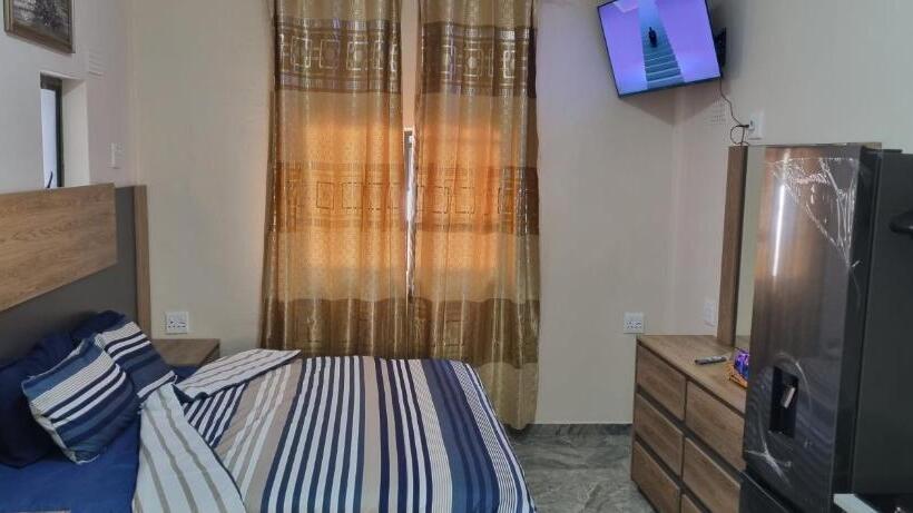 Люкс Deluxe Кровать Кинг, Whitehouse Lodge Benoni
